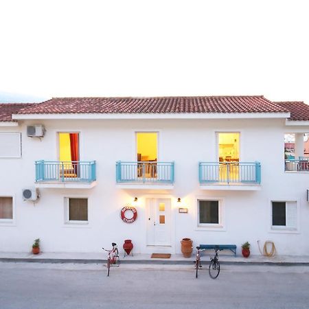Antisamos Studios Sami  Luaran gambar